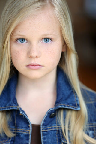 File:Danielle Parker 4a.jpg