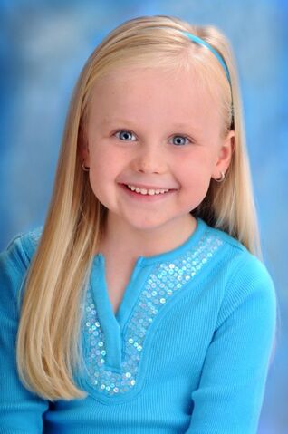 File:Danielle Parker 3.jpeg