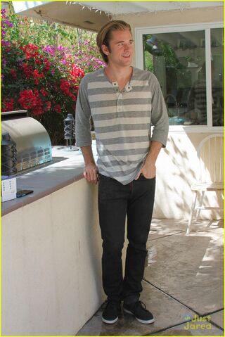 File:Luke Benward- 1398774131.jpg