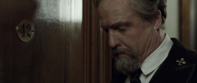 File:HotelHeavyinfilm.jpg