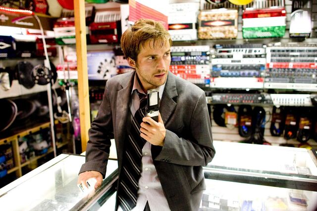 File:Cloverfield Stills-11.jpg