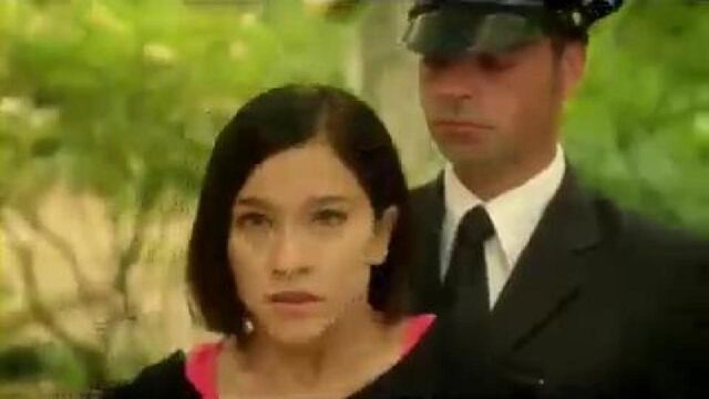 Ficheiro:Yumi policía.jpg