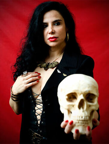 File:Lizvamp1.jpg
