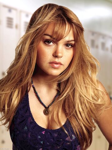 File:Aimee Teegarden.jpg
