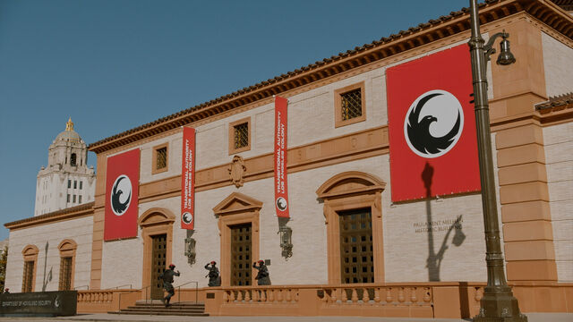 File:Tansauth1hq.jpg
