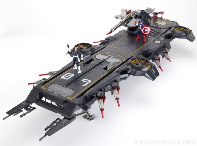 File:Marvel-SDCC-Super Heli-with-fig-1 1340403749.jpeg