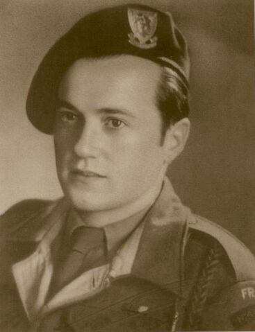 Fichier:Ren NAVRAULT 2 1er BFMC.jpg
