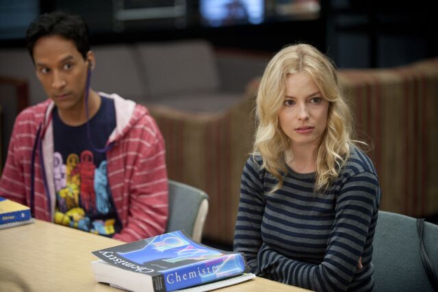 File:3X1 Promopic6.jpg