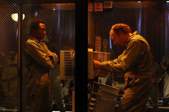 File:3x22 Promotional photo 16.jpg