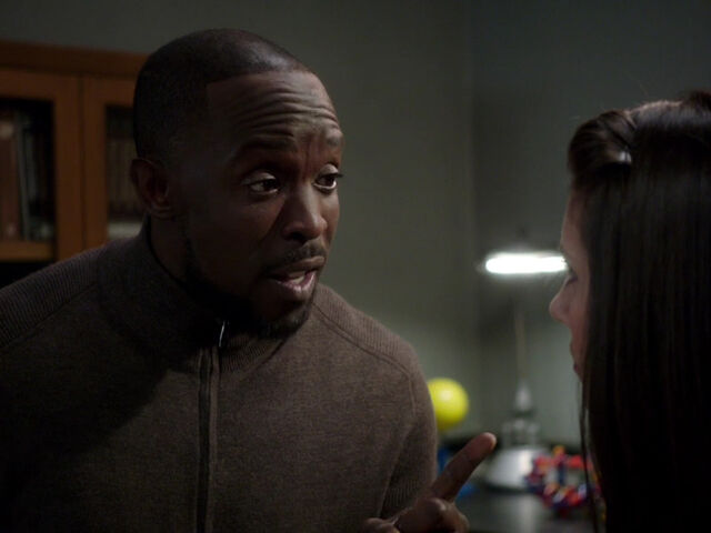 File:3x17-Marshall Kane Annie hypothesis.jpg