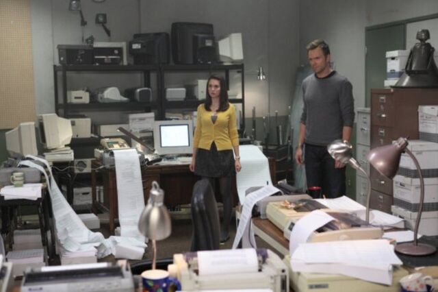 File:2X10 Promopic11.jpg