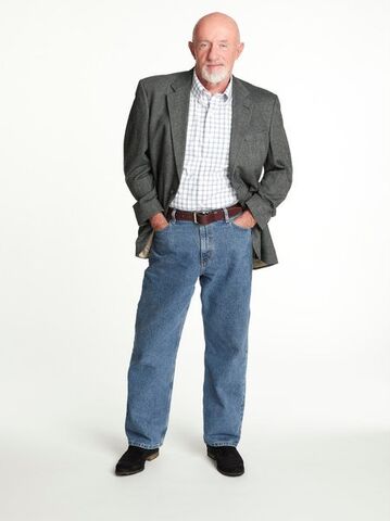 File:Buzz Season Five pose.jpg