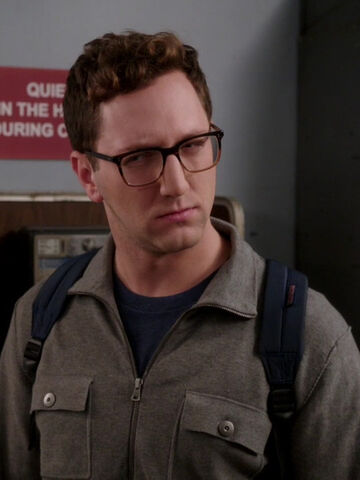 File:3x13-Kim quizzical.jpg