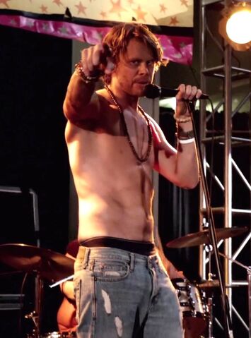 File:Vaughn lead singer.jpg
