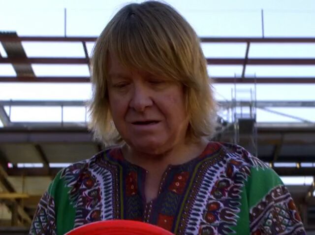 File:S06E01-Young Leonard.jpg