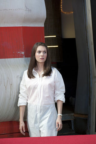 File:2x4 Promotional photo 20.jpg