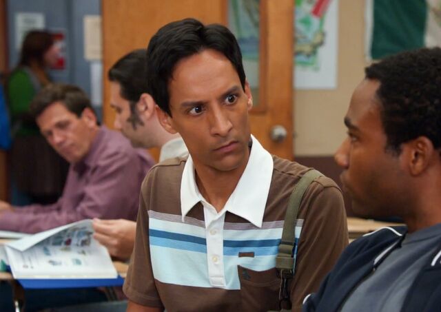 File:1x5 Abed stare.jpg