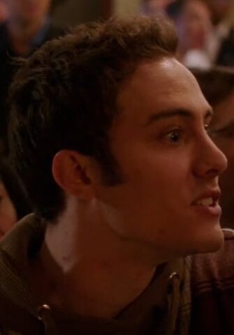 File:S04E08-Crowd member.jpg
