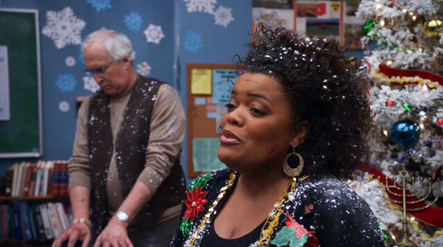 File:1x12 Shirley and Pierce.jpg