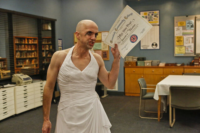 File:4x13 Promotional photo 14.jpg