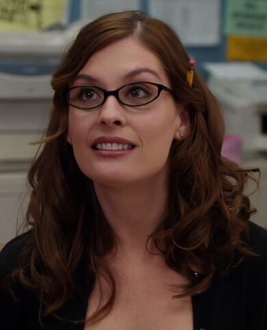 File:S02E15-Mariah head shot.jpg