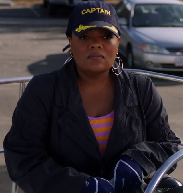 File:S01E19-Captain Shirley.jpg