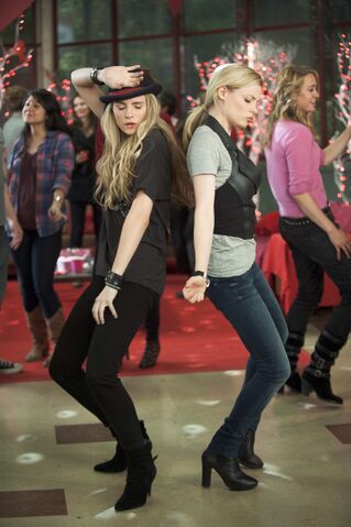 File:2X15 Promo pic 6.jpg