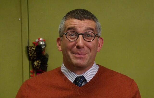 File:S04E04-Dr Kedan.jpg