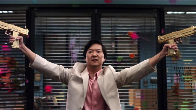 Arquivo:Dual wielding Chang.jpg