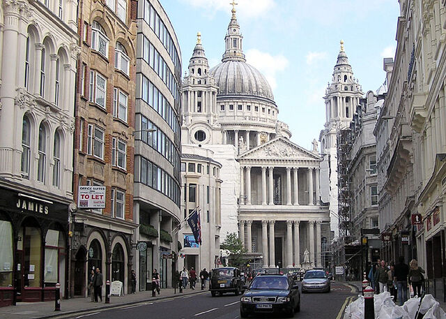 File:Saint.pauls.from.ludgate.hill.arp.750pix.jpg