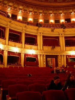 Teatr Narodowy Feryczereszt.jpg