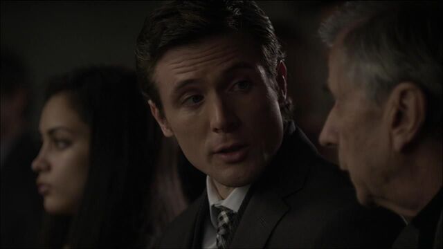 File:1x01 greg.jpg