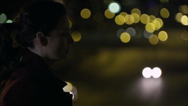 File:1x02 different home tho.jpg