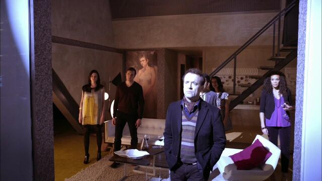 File:1x01 dinner friends.jpg