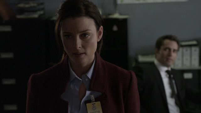 File:1x02 i left him.jpg
