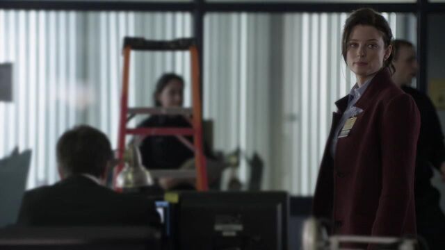 File:1x02 tell her.jpg