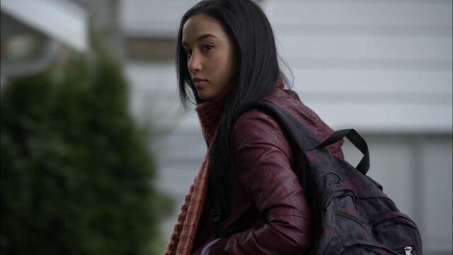 File:1x02 maddie.jpg