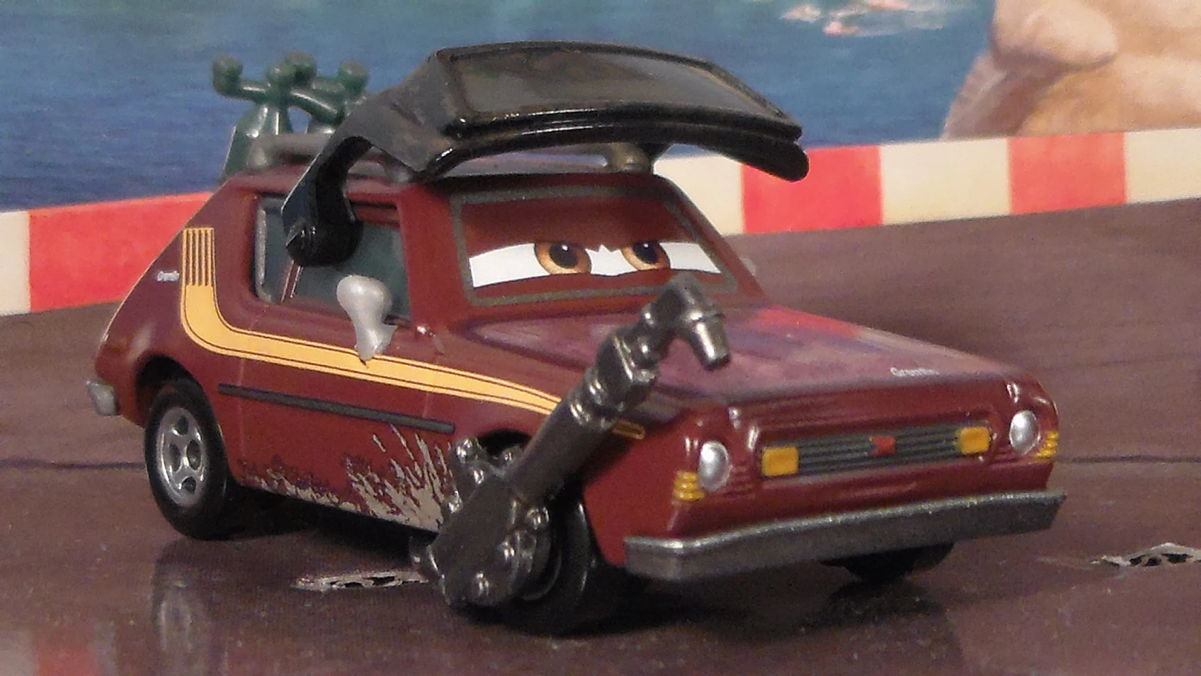 тачки 2 хьюго, гремлин. машина злодей. тачки 2 принц мобильям. грузовик дикобразов мад макс. машина злодей.