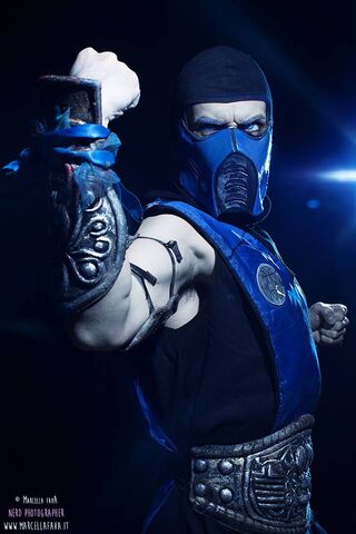 File:LeonChiro-SubZero.jpg