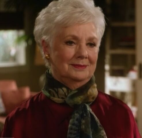 File:Shirley Jones as Anne.jpg