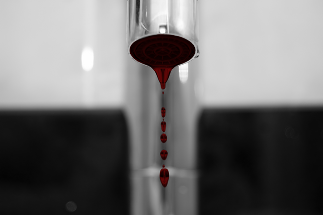 File:Water-faucet-dripping.png