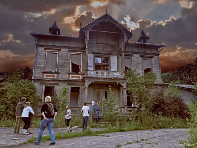 Datei:Die Villa des Mannes.jpg