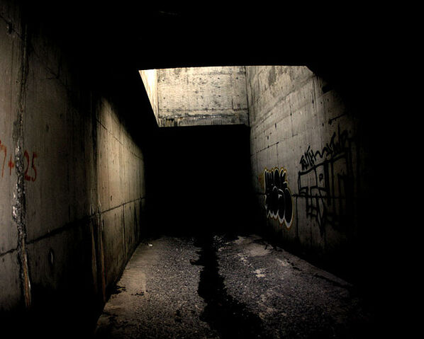 File:Scarytunnel.jpg