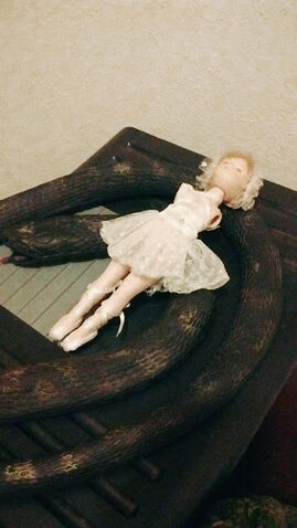 File:Armless Ballerina and Snake.jpg