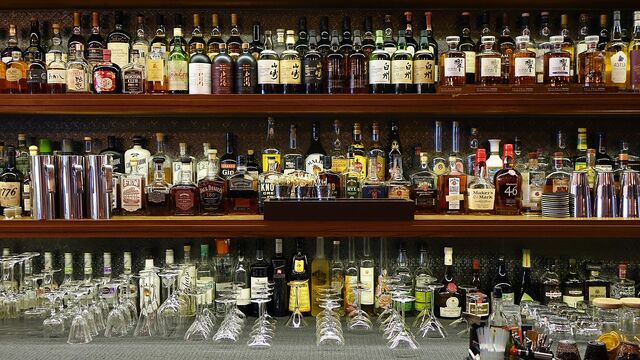 Datei:Bar-1845963 1280.jpg