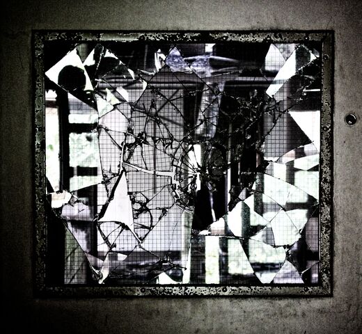 File:Shattered-door-143.jpg
