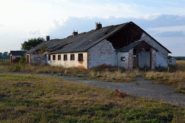Datei:Farm-1634887 960 720.jpg