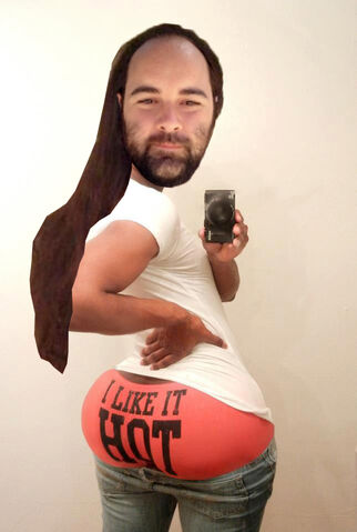 File:Butt-implant-1.jpg
