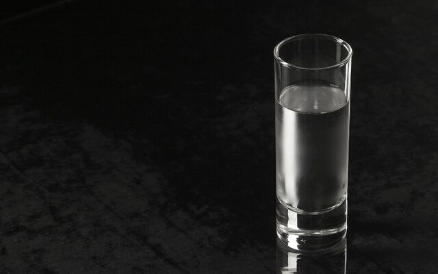 File:A-Glass-of-Water.jpg