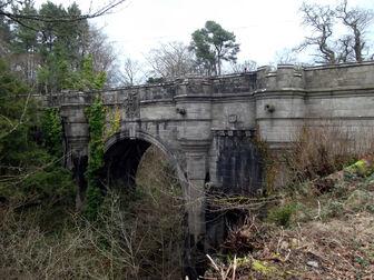 Overtound bridge